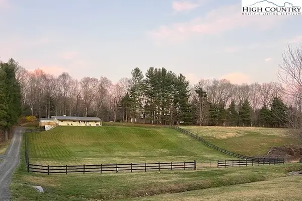 2141 Mt Jefferson Road, West Jefferson, NC 28694