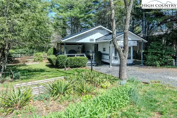 153 Snowshoe Loop, Newland, NC 28657