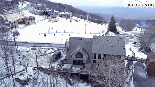 105 Skiloft Road, Beech Mountain, NC 28604