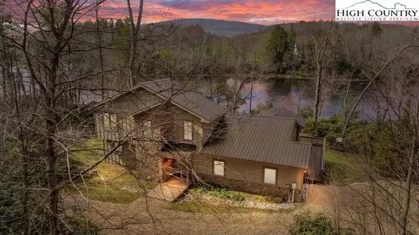 342 Ripshin Lake Road, Roan Mountain, TN 38687