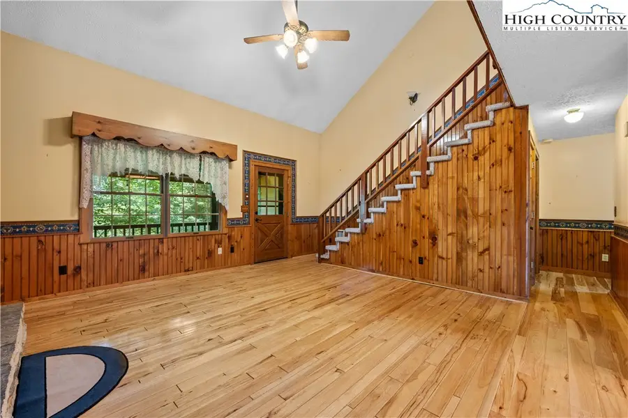 277 Country Lane, Newland, NC 28657 - #3