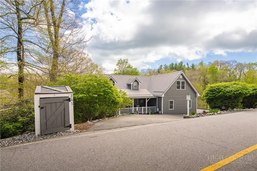 241 Heritage Lane, Blowing Rock, NC 28605 - #2