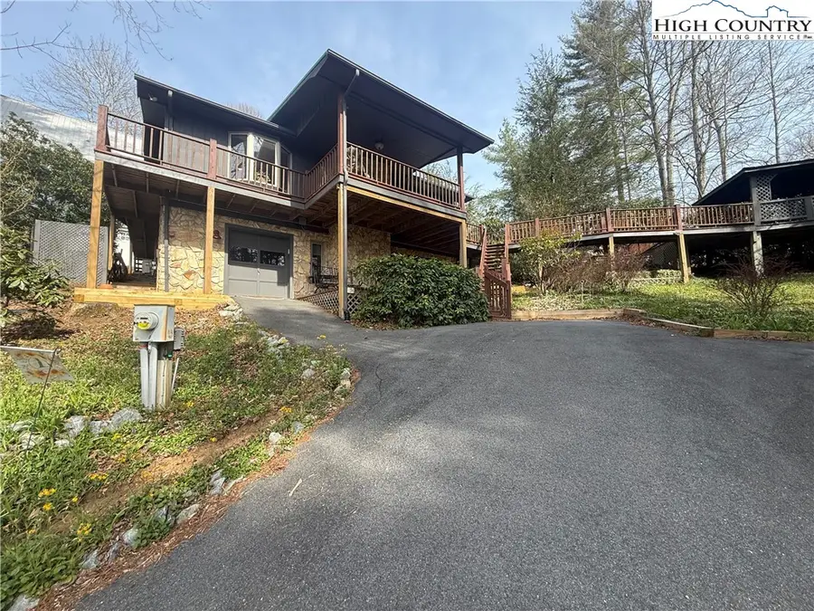 174 Spruce Pine Road, Newland, NC 28657 - #2