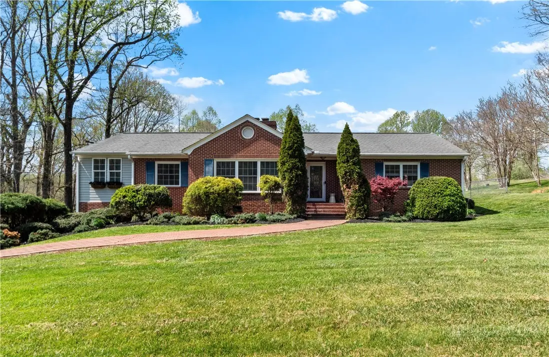 734 Oakland Drive, Elkin, NC 28621 - #1