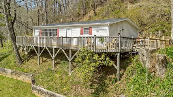 860 W. Sugar Tree Road, Warrensville, NC 28693