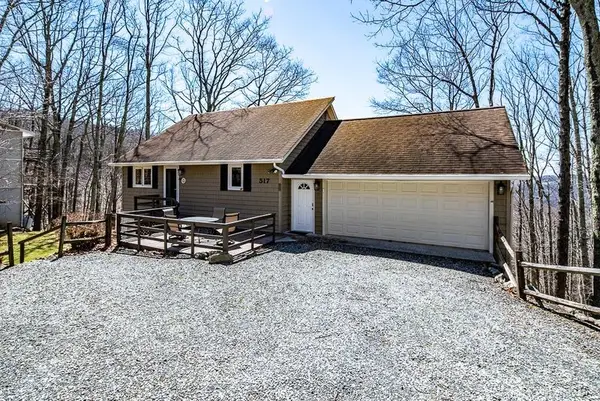 517 Pine Ridge Road, Beech Mountain, NC 28604