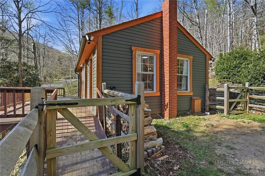 286 Grady Winkler Road, Boone, NC 28607 - #2