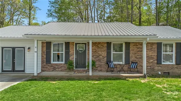 11 Hill Street, Sparta, NC 28675