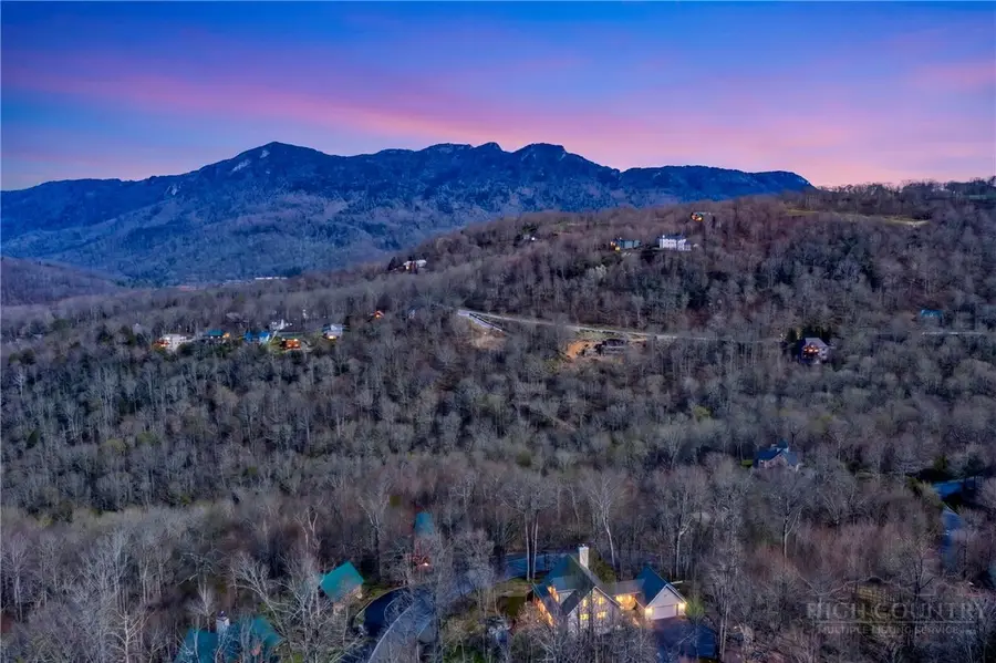 569 Shelter Rock Circle, Sugar Mountain, NC 28604 - #3