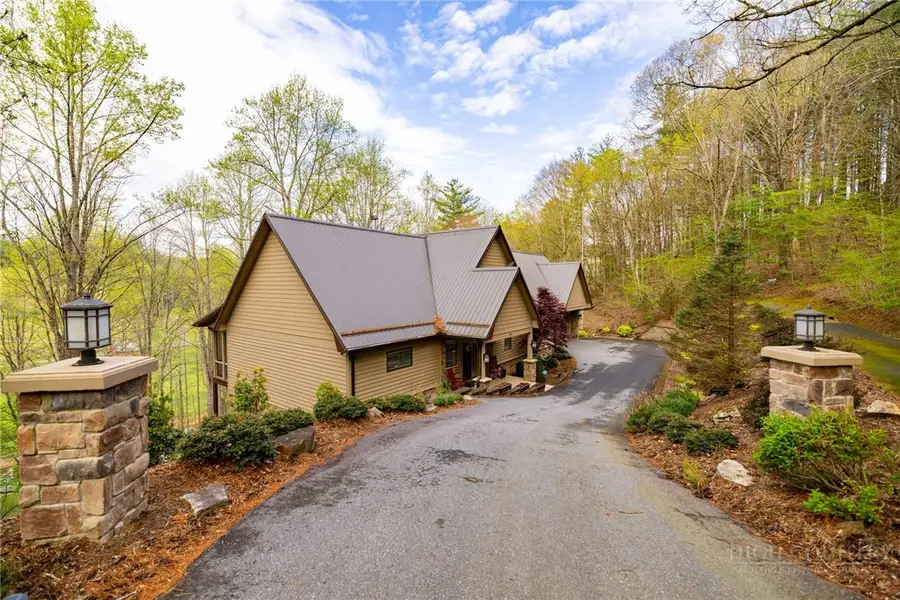 594 Village Pine Drive, Jefferson, NC 28640 - #3