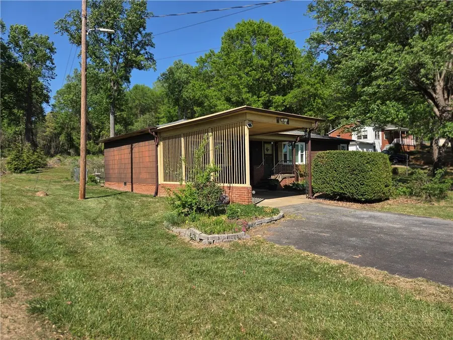 145 Black Oak Ridge Road, Taylorsville, NC 28681 - #2