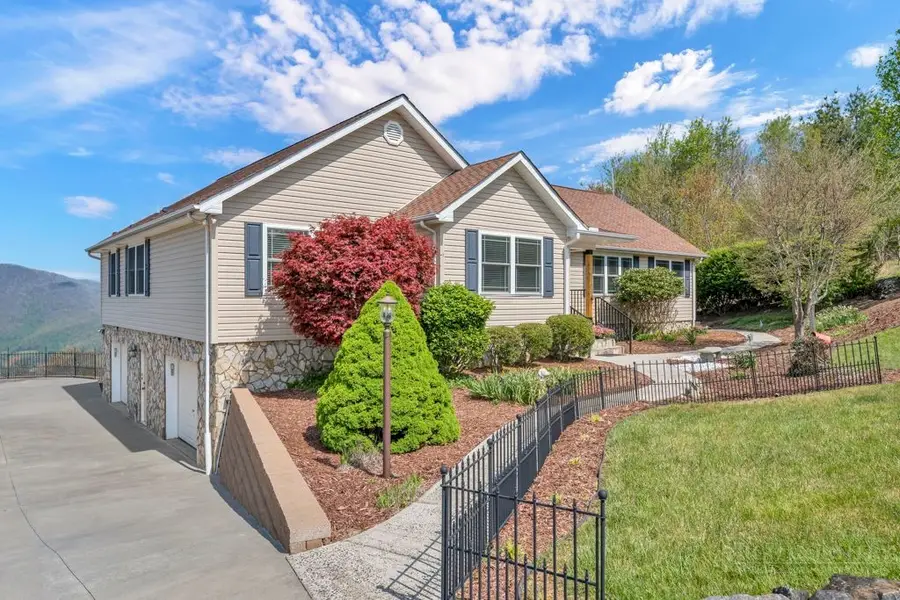 115 Beth Street, West Jefferson, NC 28694 - #3