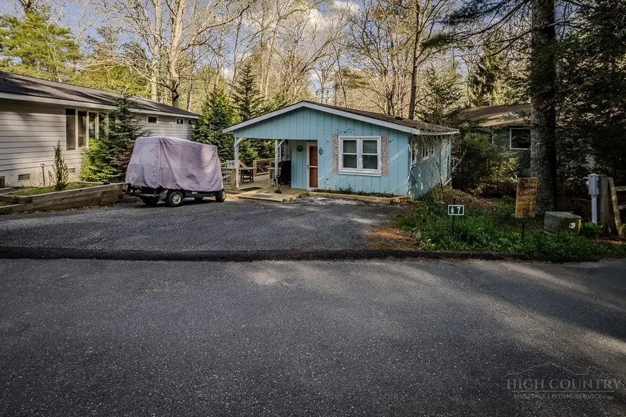 7 Valley Lane, Newland, NC 28657 - #3