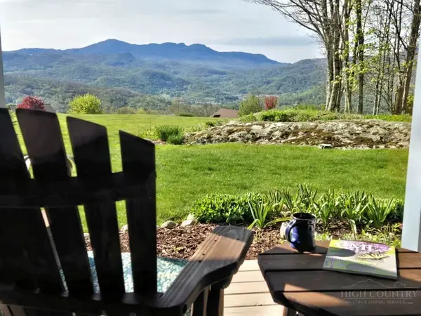 559 Banner Grande Lane, Banner Elk, NC 28604