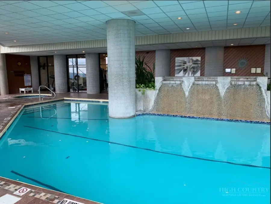 303 Sugar Top Drive #2013, Sugar Mountain, NC 28604 - #3