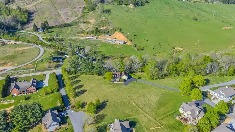 153 Knollview Place, Jefferson, NC 28640 - #3