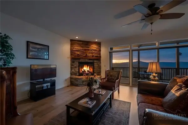 335 Pleasant View Drive #4D, Sugar Mountain, NC 28604