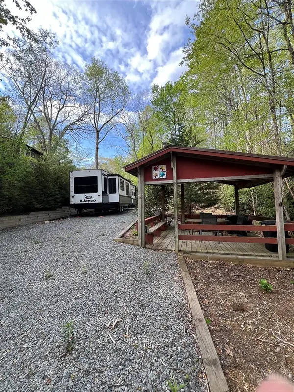 46 Evergreen Lane, Newland, NC 28657