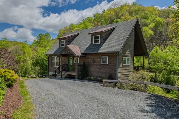 210 Grand Creek Road, Vilas, NC 28692