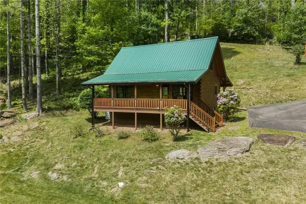 613 Silas Creek Road, Lansing, NC 28643
