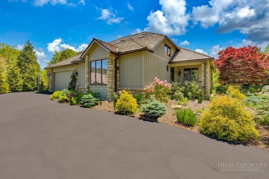 30 Crestview Lane, Banner Elk, NC 28604 - #2