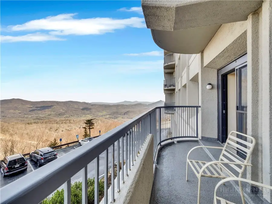 303 Sugar Top Drive #3127, Sugar Mountain, NC 28604 - #3