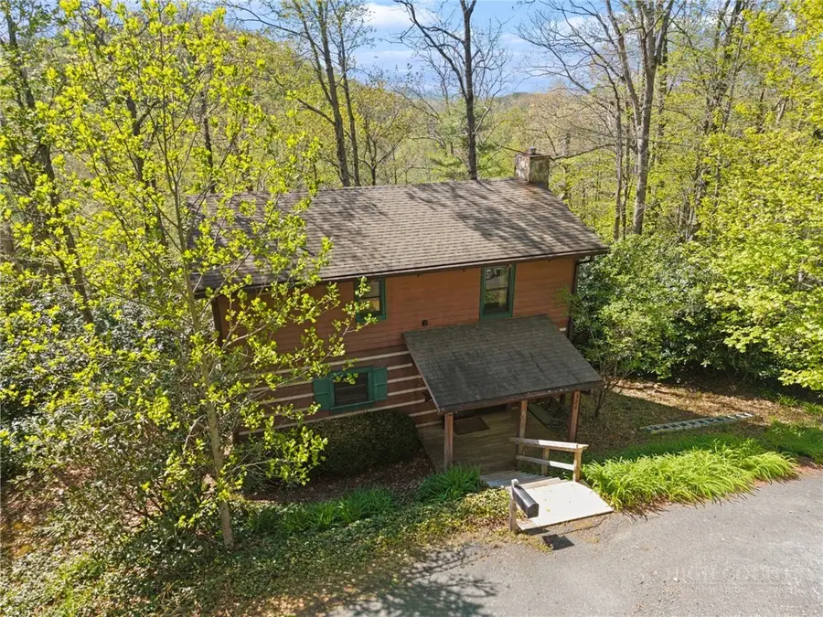 320 Holly Lane, Blowing Rock, NC 28605 - #2