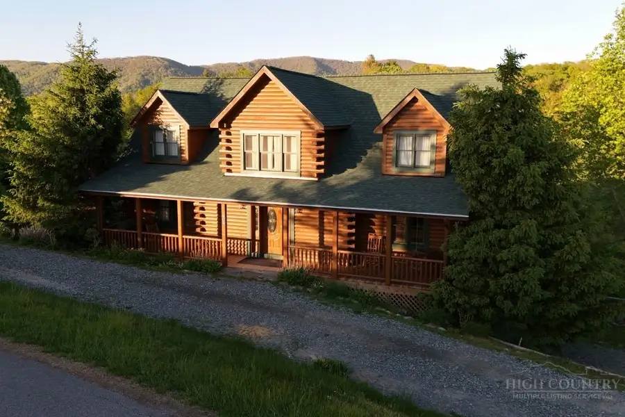 989 Scenic Drive, Vilas, NC 28692 - #2