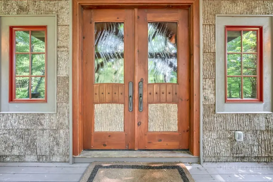 324 Chickasaw Trail, Blowing Rock, NC 28605 - #2