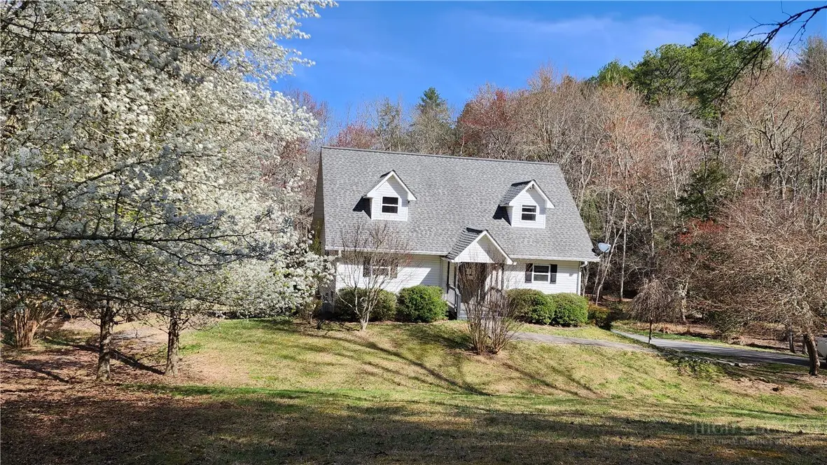 360 River Cove Lane, Hayesville, NC 28904 - #1