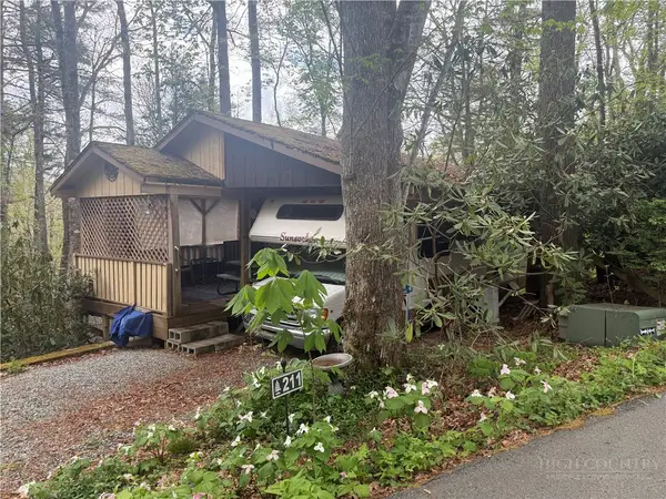 211 Delphinium Lane, Newland, NC 28657