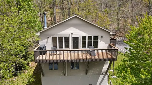 111 Aster Trail, Beech Mountain, NC 28604