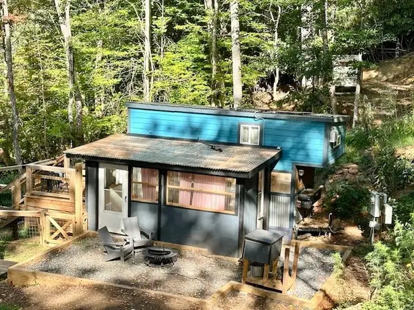 241 Mountain Shadows Road, Jefferson, NC 28640