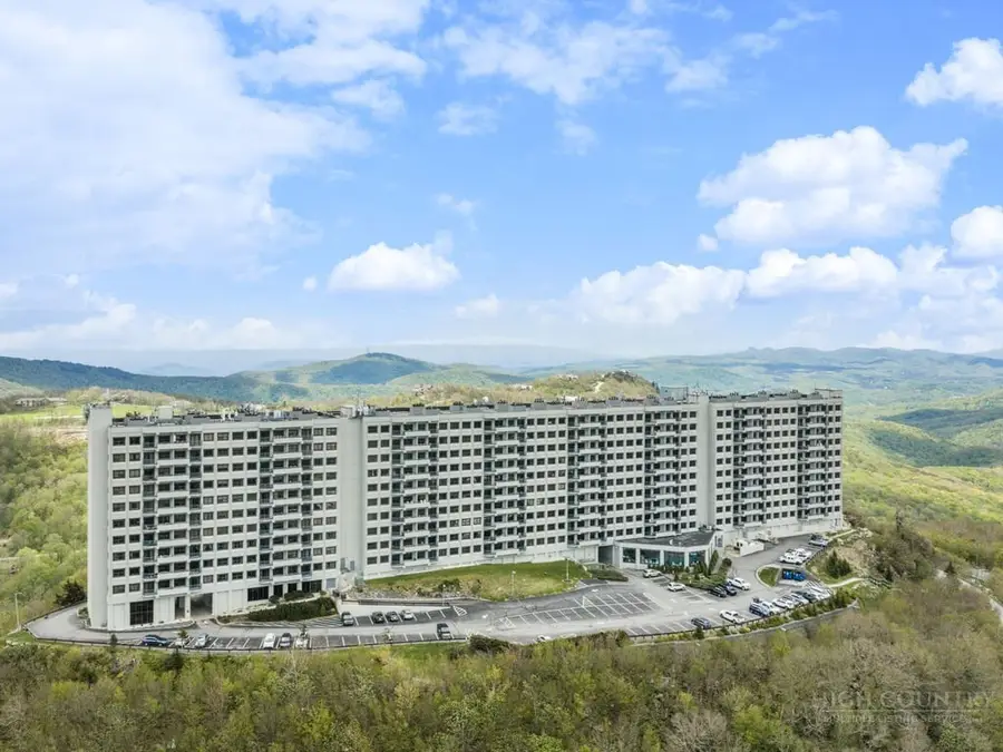 303 Sugar Top Drive #3326, Sugar Mountain, NC 28604 - #3