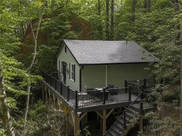 141 Snowflake Road, Banner Elk, NC 28604