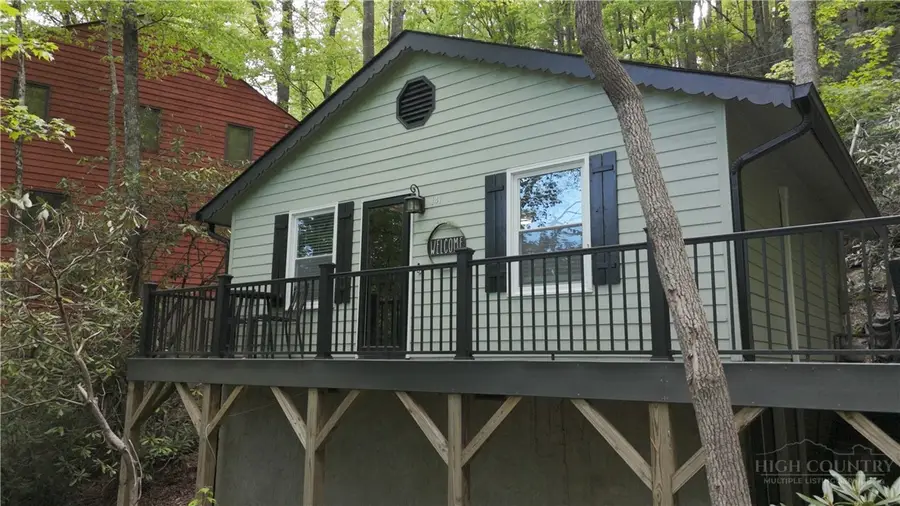 141 Snowflake Road, Banner Elk, NC 28604 - #2