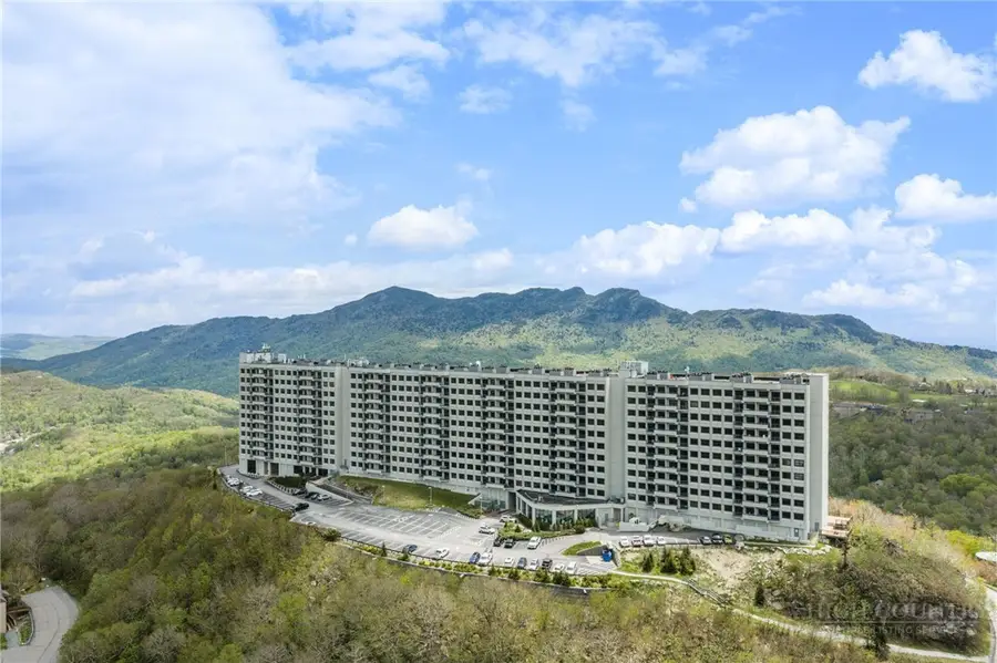 303 Sugar Top Drive #2511, Sugar Mountain, NC 28604 - #2