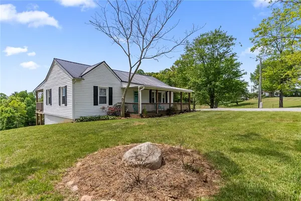 4532 Nc Highway 18, Sparta, NC 28675