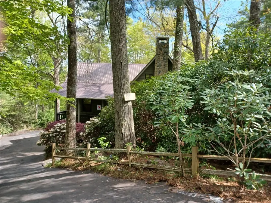 100 Tulip Lane, Newland, NC 28657 - #2
