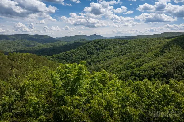 75 Lobelia Lane, Boone, NC 28607