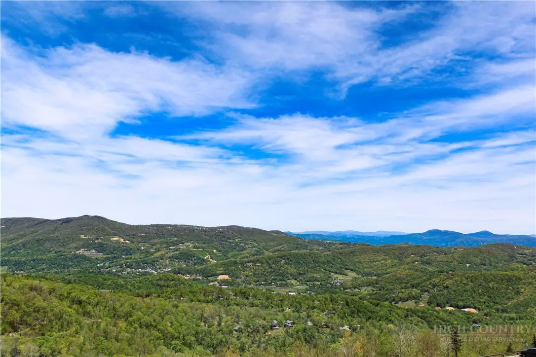 303 Sugar Top Drive #2513, Sugar Mountain, NC 28604 - #1