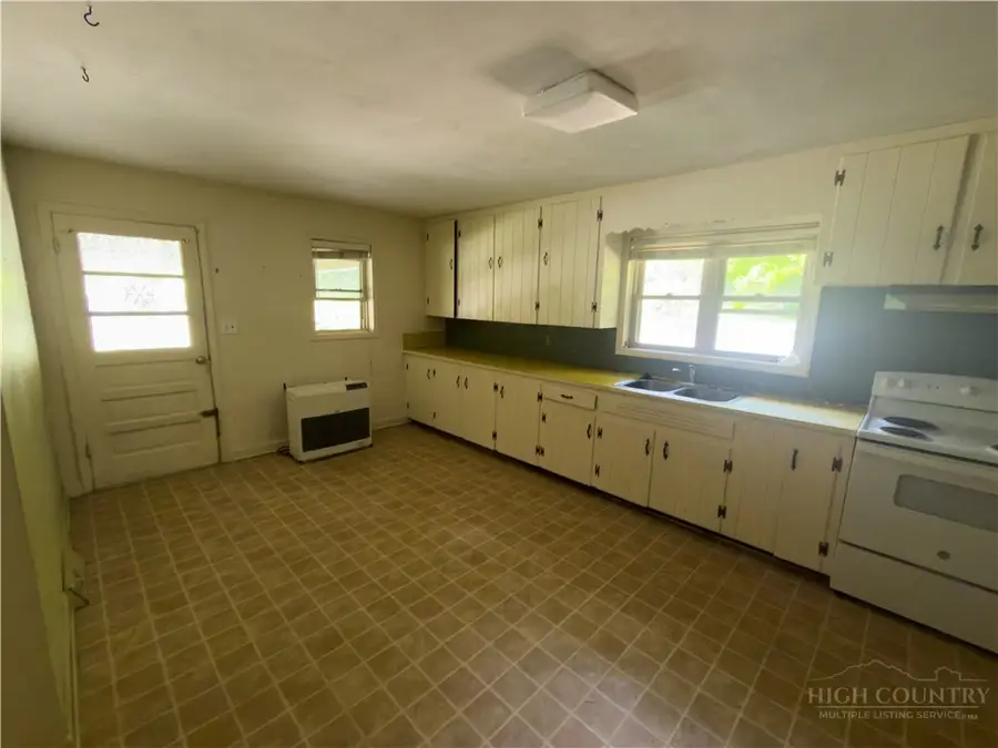 1205 Bamboo Road, Boone, NC 28607 - #3