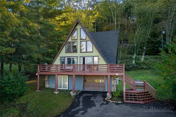 209 Apache Street, Newland, NC 28657