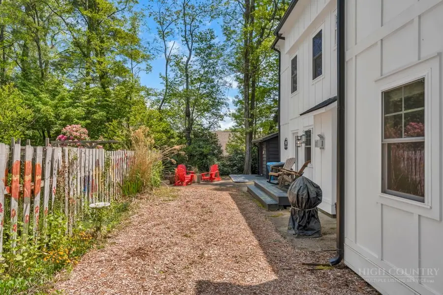 210 Henkel Street, Blowing Rock, NC 28605 - #3
