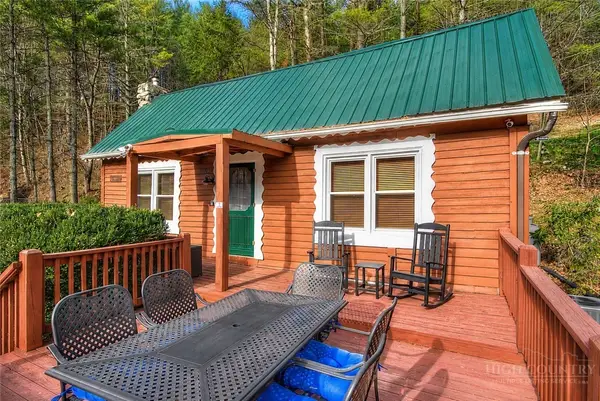 392 Old Danner Road, Vilas, NC 28692