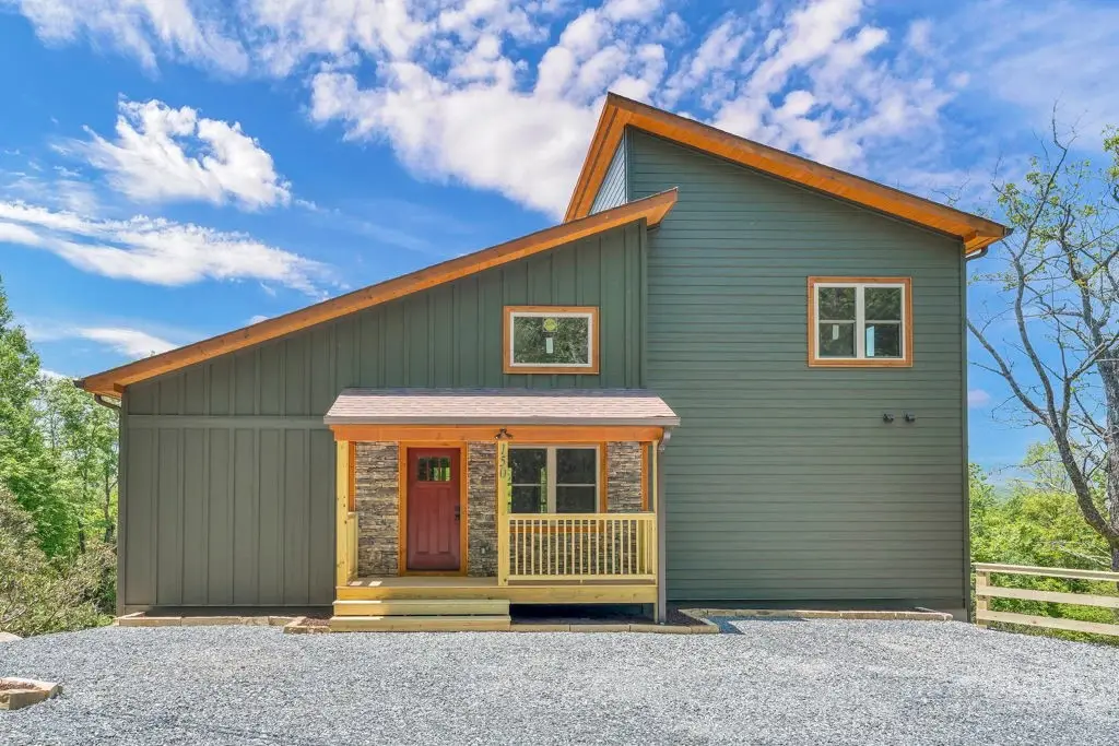 150 Mistletoe Lane, Blowing Rock, NC 28605 - #1