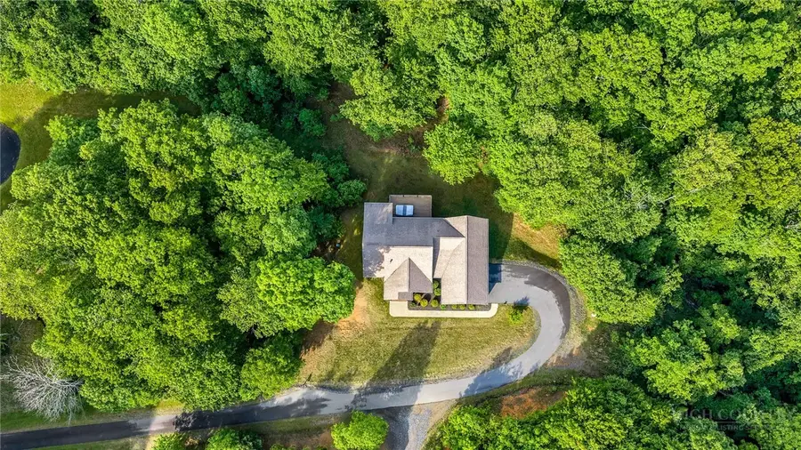 261 Vine Street, Jefferson, NC 28640 - #3