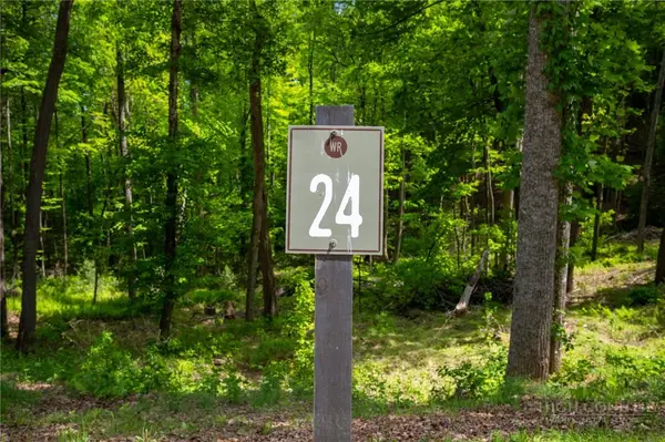 24 Wilderness Reserve Parkway, Deep Gap, NC 28618