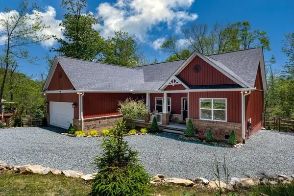 209 Woodhaven Drive, Sugar Mountain, NC 28604