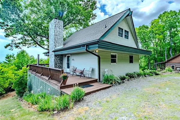 905 Harley Perry Road, Zionville, NC 28698